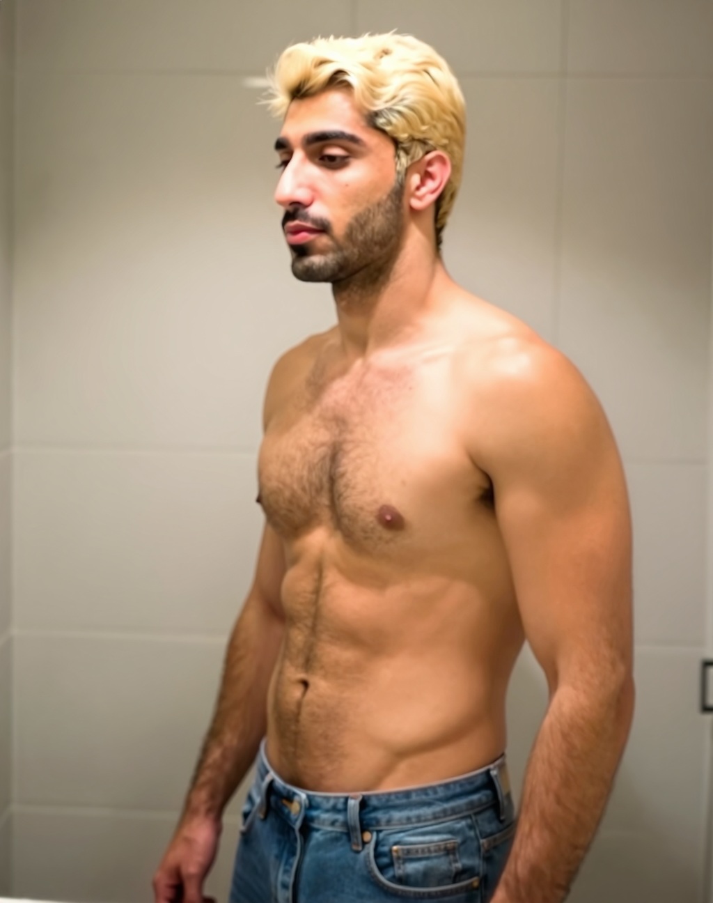 CuteBoyLooking