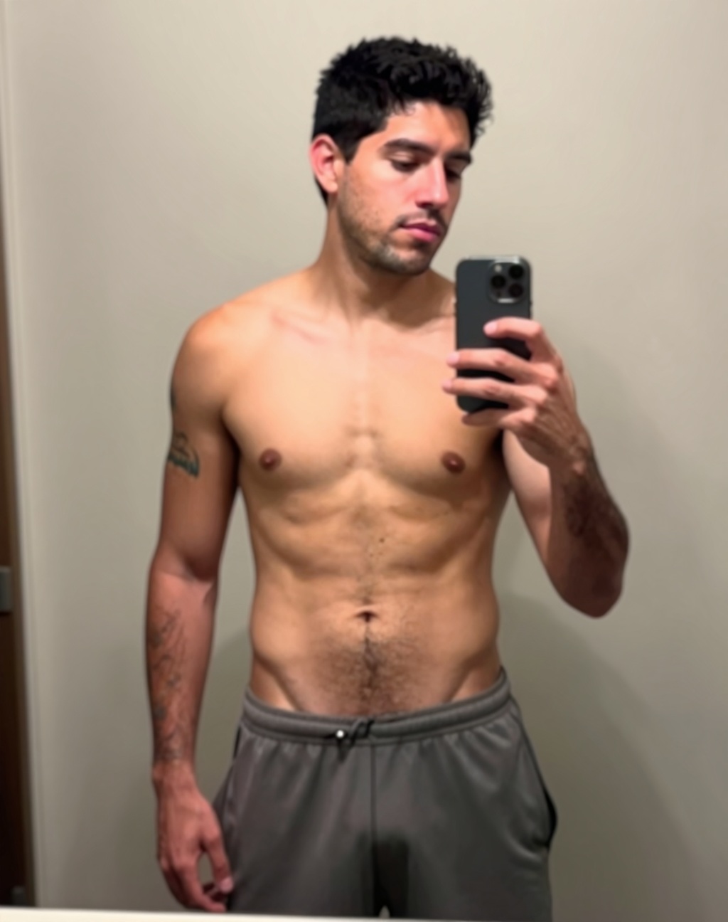 LunarLatino — Friendboy profile photo