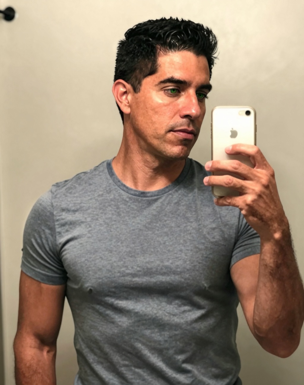 Offthebone — Friendboy profile photo