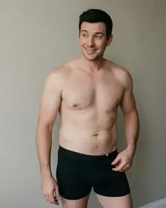 Muscled_masseur