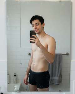 LucasV
