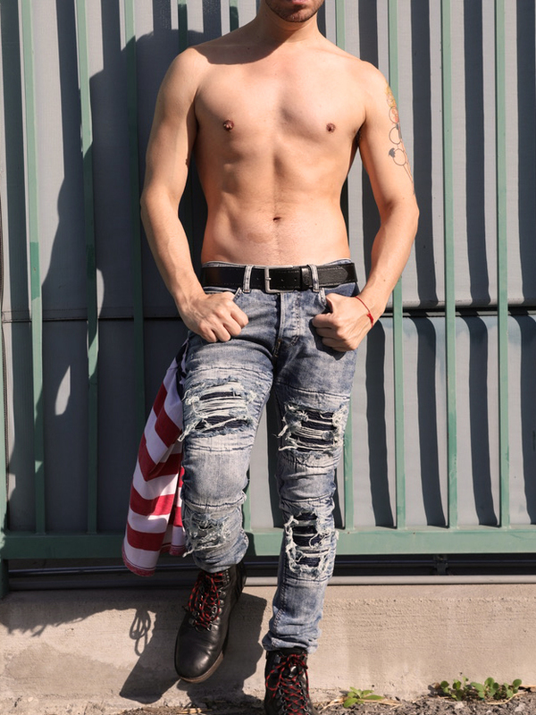 Hot guy JockNextDoor in Los Angeles, California, USA