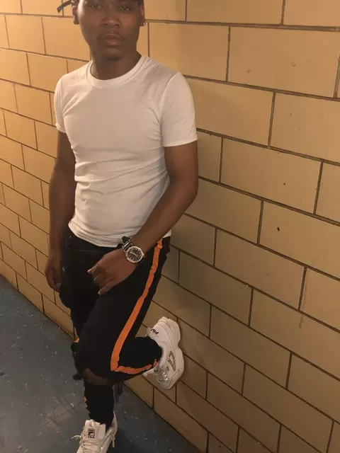 Sweetz105 - main photo