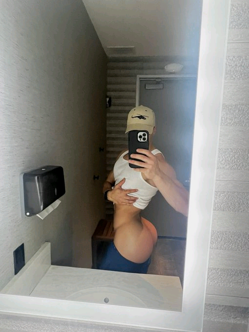 Tony Barros — Friendboy profile photo